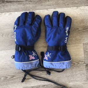 Dakine ski gloves